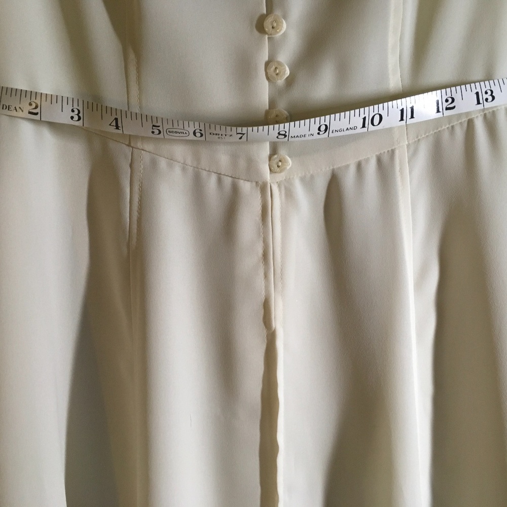 Off White Shear Crepe Event Dress - Picture 12 of 14